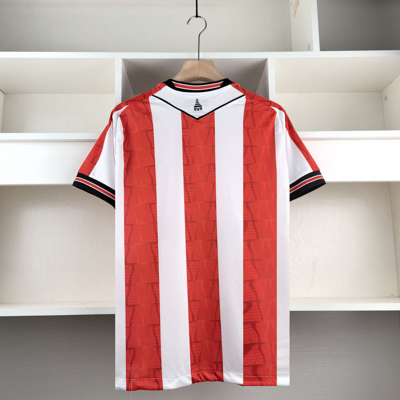 Camisa Stoke City 24/25 Macron - Vermelha e Branca