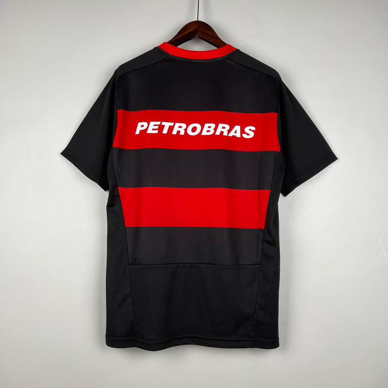 Camisa Flamengo Retrô 2002 Vermelha e Preta - Nike