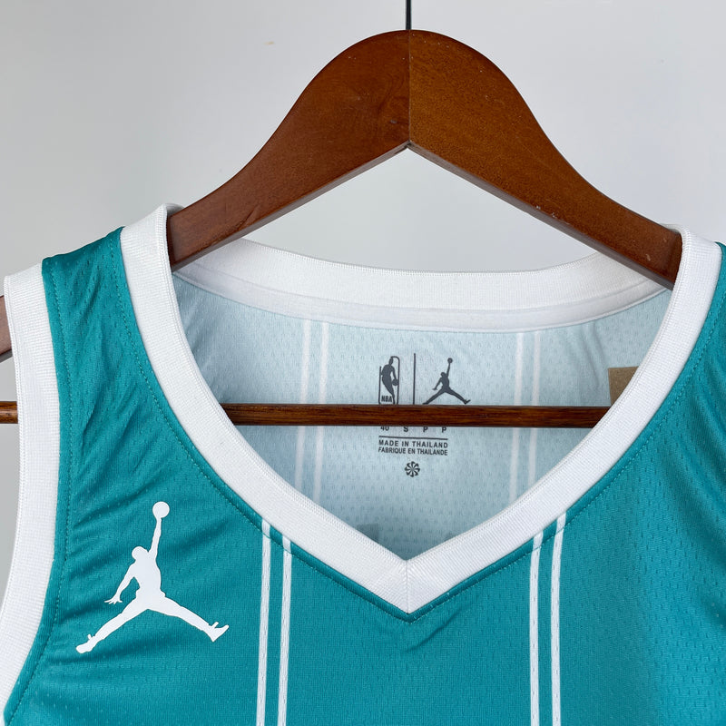 Regata Charlotte Hornets Masculina - Azul claro