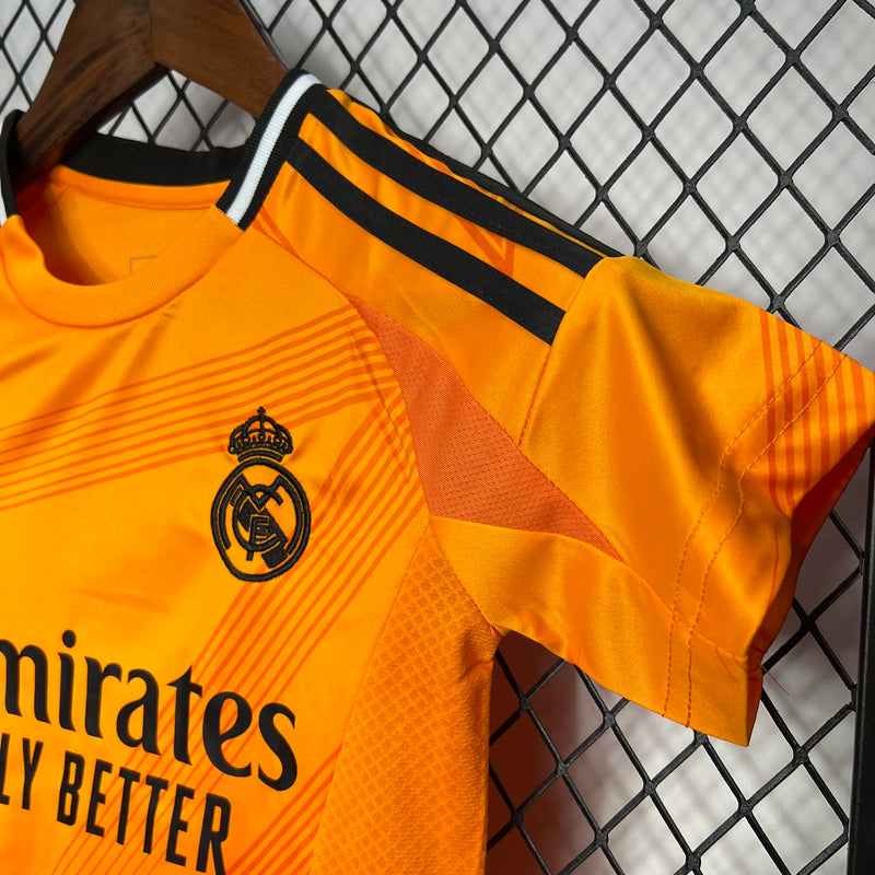 Kit Infantil Real Madrid 24/25 Adidas - Laranja