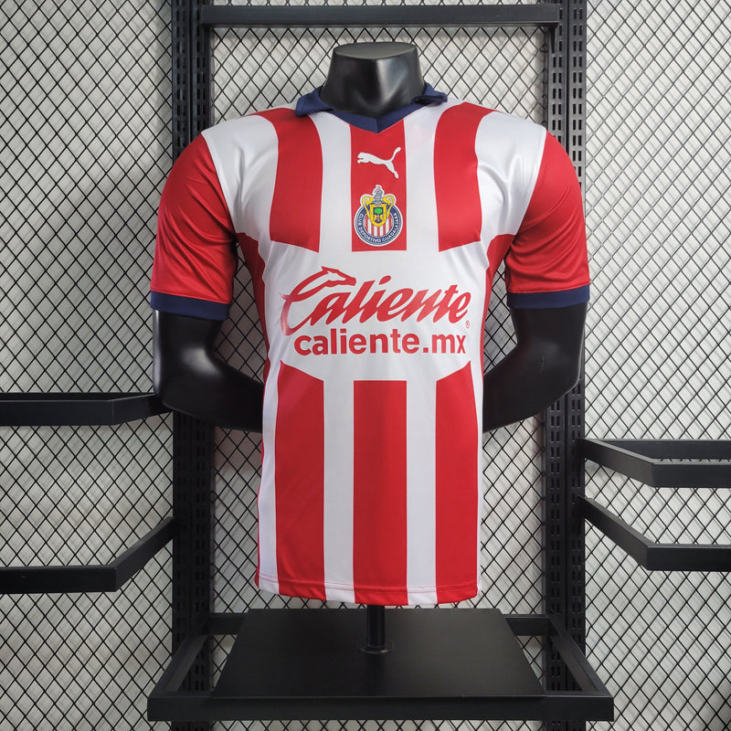 Camisa Chivas Guadalajara I 23/24 - Vermelho e Branco - Puma - Jogador