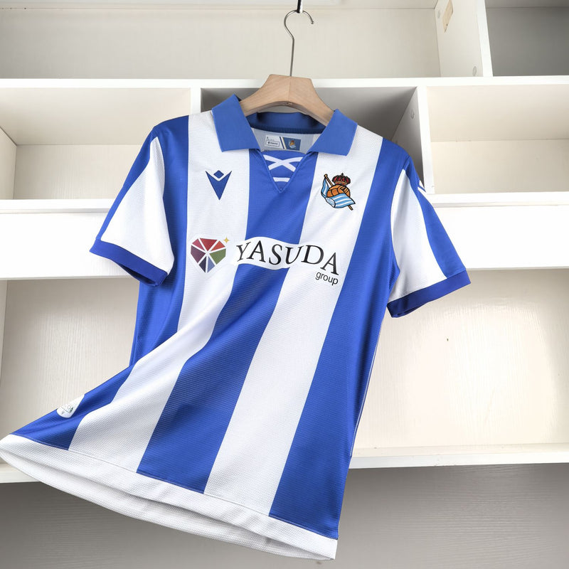 Camisa Real Sociedad 24/25 Macron - Branco e Azul