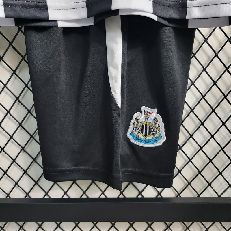 Kit Infantil Newcastle I 23/24 Adidas - Branca e preto