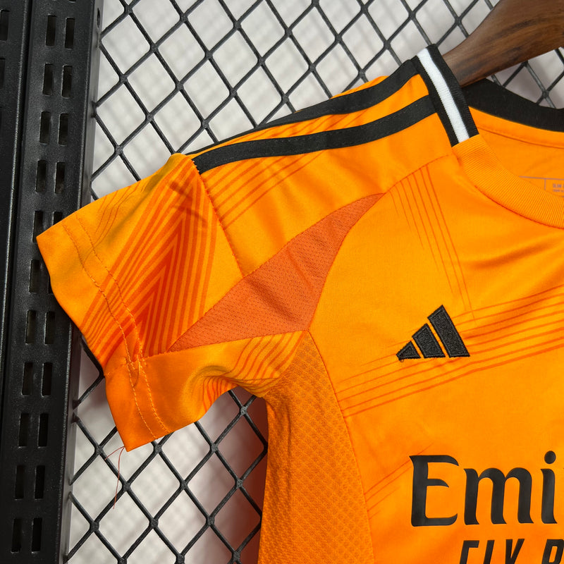 Kit Infantil Real Madrid 24/25 Adidas - Laranja