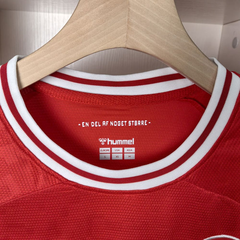 Camisa Seleção Dinamarca 2024 Hummel - Vermelho