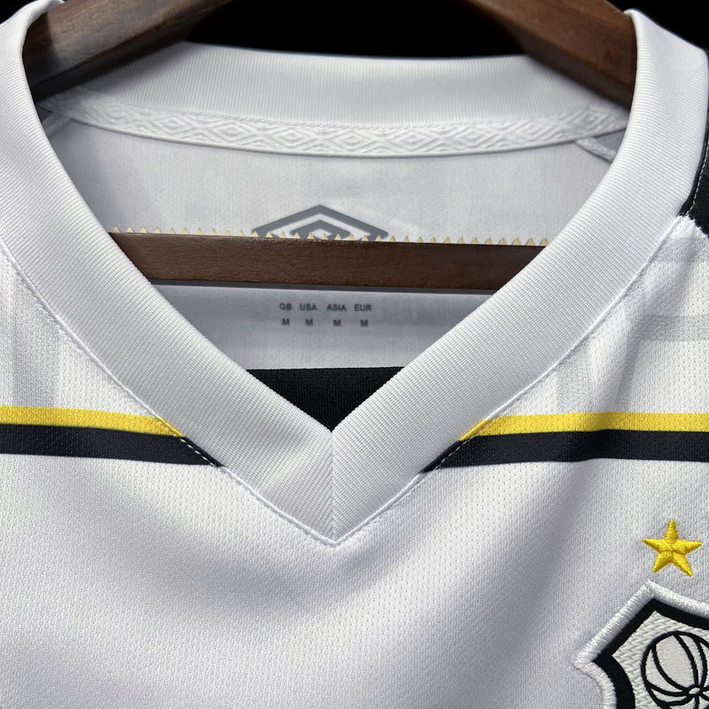 Camisa Santos especial de collab com Killa Villa 23/24 Umbro - Branca