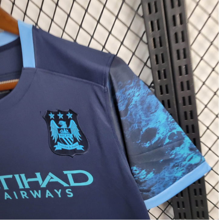 Camisa Manchester City Retrô 2015/16 Nike - Azul