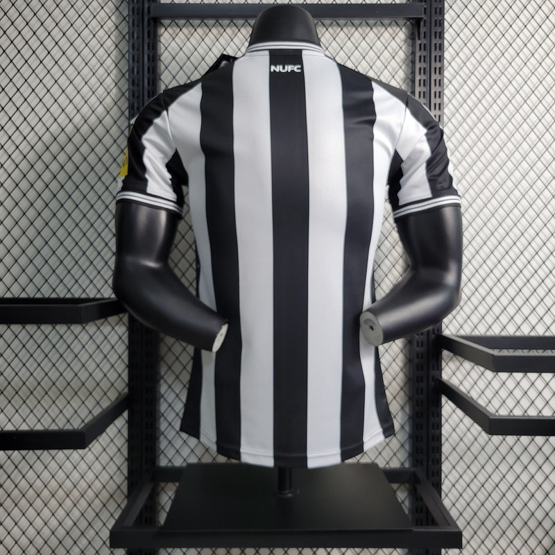 Camisa Newcastle United I 23/24 - Branca e Preto - Castore - Jogador