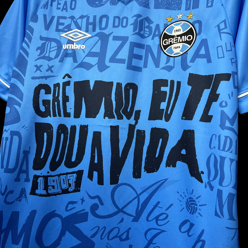 Camisa Grêmio especial de collab com Killa Villa 23/24 Umbro - Azul