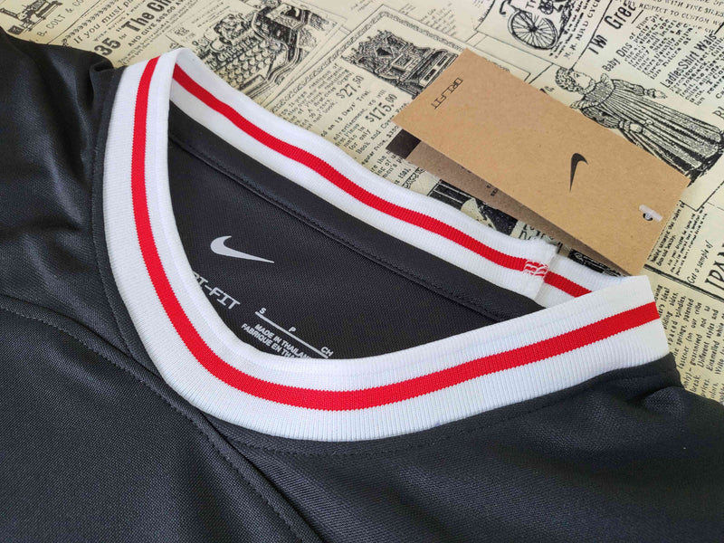 Camisa Eintracht Frankfurt 23/24 Nike - Preto