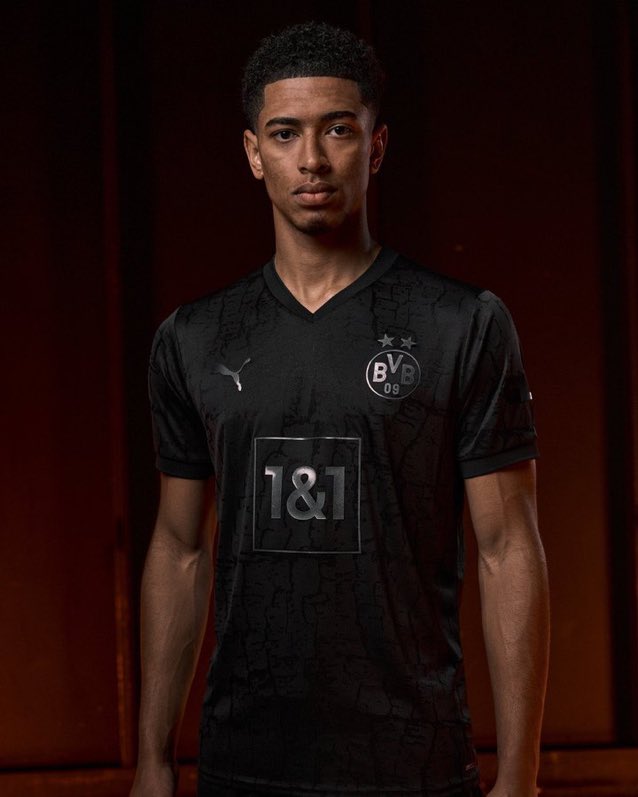 Camisa Borussia Dortmund Edição Carvão 2023 Puma - Preto